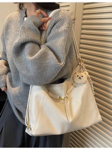 Retro cream large-capacity tote bag in soft PU leather with a cute bear charm and scarf