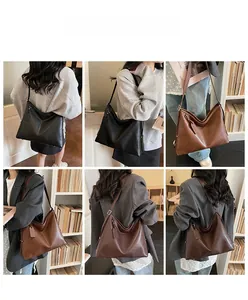 Trois couleurs de grands sacs hobo pour femmes présentés dans une bibliothèque