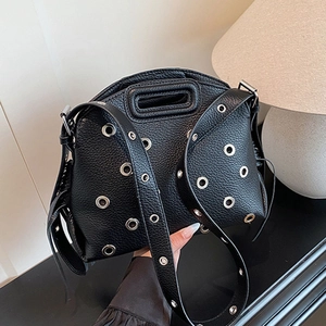 Borsa a Spalla da Donna in Pelle PU Vintage Con Occhielli in Metallo e Nappine Stile Punk Secchiello Tracolla Regolabile
