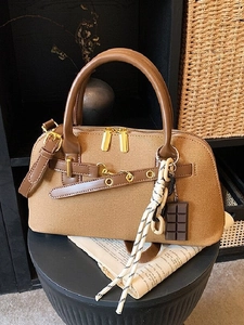 Sac Bowling Femme Rétro en Cuir PU Grande Capacité Sac à Main Bandoulière Épaule Avec Pendentif Chocolat Décontracté Mode