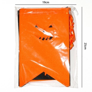Detailed view of Halloween felt banner with 19cm x 25cm dimensions and pumpkin design