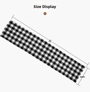 Affichage de la taille du chemin de table à carreaux noirs et blancs avec dimensions