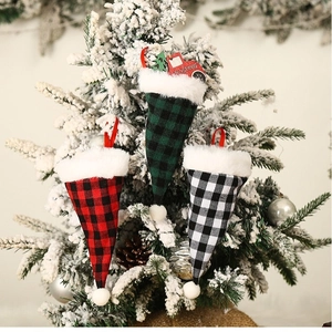 Christmas Buffalo Plaid Cutlery Holder Set Santa Hat Shape Silverware Pocket Fabric Table Decoration For Holiday Dinner Party