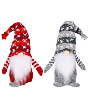 Ensemble de gnomes de Noël avec bonnet en tricot à flocons et pendentif étoile