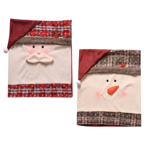 Détails des housses de chaise Père Noël et Bonhomme de neige en tissu à carreaux rouges