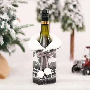 Knitted Christmas wine bottle cover with elk and snowflake patterns and fur collar