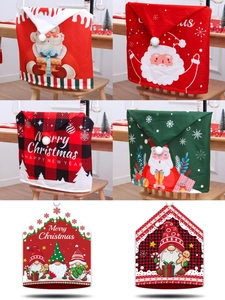 Détails des housses de chaise de Noël avec motifs de Père Noël, Gnomes et carreaux