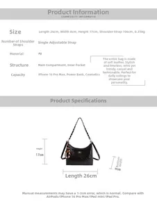 Vue détaillée du sac bandoulière noir en cuir PU matelassé avec ferrures argentées et dimensions