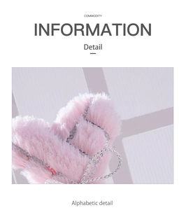 Détail d'un ornement en peluche rose en forme de cœur avec paillettes argentées