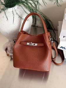 Bolso Bombonera de Cuero Sintético de Lujo con Patrón de Litchi Bolso de Hombro Cruzado Estilo Diseñador con Colgante