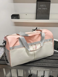 Bolsa de deporte y viaje rosa y blanca con bandolera para fitness y viajes cortos