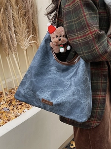 Vintage PU Leather Large Capacity Bucket Bag For Women Marble Texture Shoulder Bag With Plush Bear Charm Retro Tote Bag