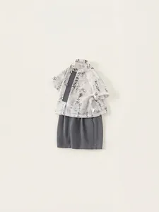 Ensemble d'été pour garçons style chinois avec chemise calligraphie et short gris