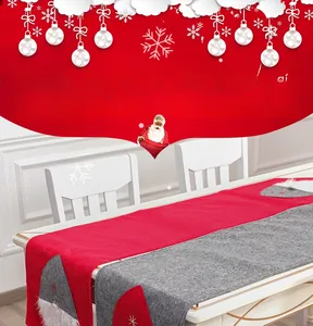 Runner da tavola natalizio con design a cappello di gnomo rosso e grigio per feste