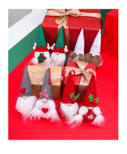 Set of 8 plush Christmas gnomes with snowflake embroidery and holiday hanging cords