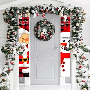 Striscioni natalizi per portico con Babbo Natale e pupazzo di neve su sfondo scozzese