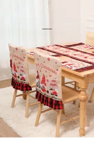 Set de table de Noël avec motifs de gnomes et volants à carreaux rouges et noirs