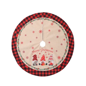 Jupe de sapin de noël avec bordure à carreaux rouges et motifs de nains festifs