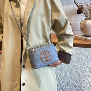 Fashionable light blue felt crossbody square bag with gold chain and letter logo print