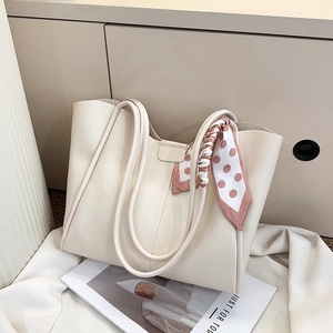 Korean Style Women Large Capacity PU Leather Tote Bag With Silk Scarf Simple Shoulder Bag Handbag Two-Piece Set Commute Bag
