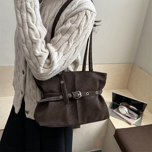 Retro dark brown minimalist shoulder bag with vintage silver buckle and large capacity