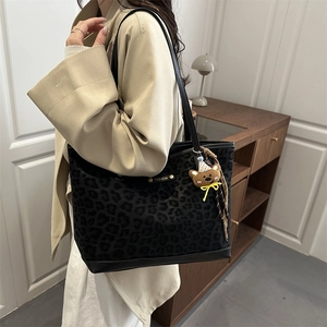 Retro leopard print tote bag with bear charm and golden fashion tag for women