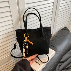 Vintage Women Synthetic Leather Bucket Bag With Wooden Bead Tassel Charm Retro Crossbody Bag Versatile Single Shoulder Bag Handbag