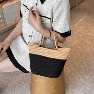 Fashionable woven bucket bag with stylish two-tone khaki and black design for women