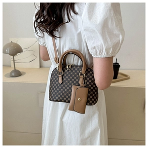 Brown vintage shell handbag with geometric pattern and detachable coin purse for women