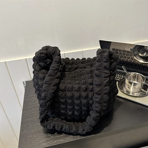 Women's Popcorn Texture Shoulder Bag Fashion Canvas Bubble Hobo Bag Large Capacity Commuting Tote Underarm Bag For Daily Use