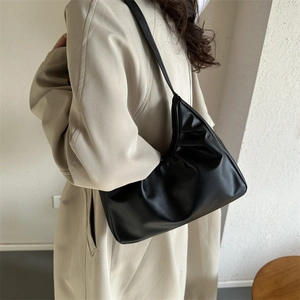 Minimalist black pleated shoulder cloud bag in premium PU leather for stylish women