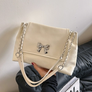 Trendy PU Leather Butterfly Bowknot Shoulder Bag Stylish Square Flap Crossbody Bag With Chain Strap For Women Daily Dating