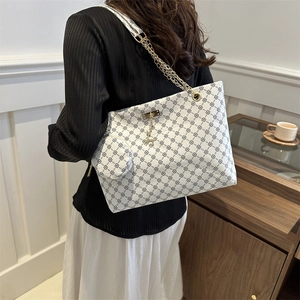 Vintage large capacity tote bag with black chain pattern and golden metal strap