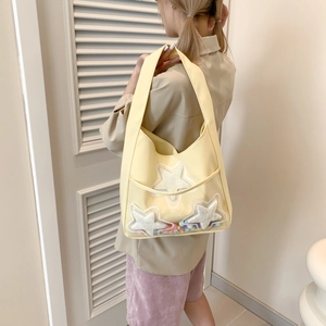 Sac fourre-tout jaune clair minimaliste avec poche étoile et pompons colorés pour femme