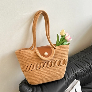 French Style Woven Straw Shoulder Bag For Women Vintage Pastoral Tote Bag With Artificial Pearl Buckle Leather Flap Summer Beach Bag