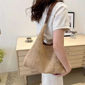 Sac fourre-tout tissé à la main avec bandoulière en cuir marron pour plage et voyage d'été