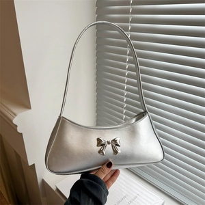 Sac Baguette en PU Métallisé Avec Décoration de Nœud Argenté Sac à Épaule Décontracté pour Femmes Sac Sous le Bras