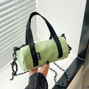 Sac Bandoulière Tonneau en Nylon pour Femme Mini Sac Polochon Avec Bandoulière en Corde Tissée Sac à Main Cylindrique