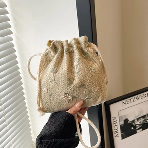 Borsa a Secchiello Intrecciata con Ricamo Floreale Estivo per Donna Stile Coreano Estetica Coulisse Borsa a Tracolla Moda