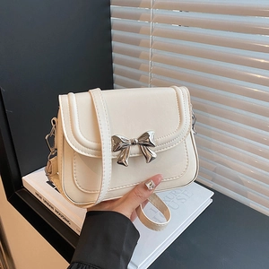 Damen Chic PU Leder Kleine Quadratische Tasche Mit Schleifen Dekoration 2024 Mode Minimalistische Umhängetasche Für Den Alltag
