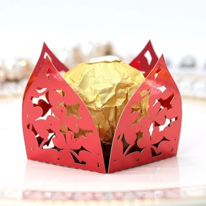 Laser Cut Mirrored Hollow Clover Chocolate Candy Box For Wedding Party Favor Table Decor Heart Flower Cupcake Wrapper
