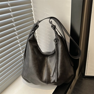 Retro Große Kapazität PU Leder Tragetasche Damen Mode Casual Hobo Umhängetasche Mit Quasten Nähte Täglich Reisetasche