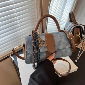 Vintage PU Leather Shoulder Bag For Women Niche Design Simple Fashion Handheld Square Bag With Pendant Crossbody Handbag
