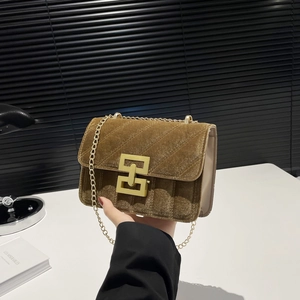 Women Vintage Velvet Quilted Crossbody Bag Small Square Chain Shoulder Bag With Geometric Metal Lock New Spring Fashion