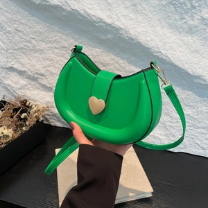 Women Fashion PU Leather Saddle Bag With Heart Shaped Metal Buckle Simple Urban Minimalist Crossbody Shoulder Bag For Daily