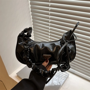Vintage Pleated Cloud Bag For Women Synthetic Leather Underarm Shoulder Bag Fashion Retro Crossbody Handbag With Metal Triangle Decor