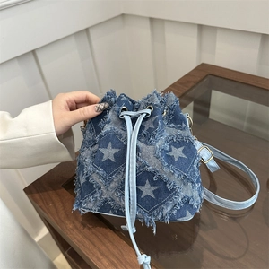 Trendy Denim Star Pattern Tassel Bucket Bag For Women Frayed Edge Drawstring Crossbody Shoulder Bag Casual Retro Handbag