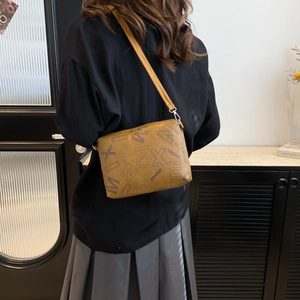 Retro letter print tote bag for women in brown finish with large capacity shoulder strap