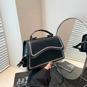 Sac à Main en Cuir PU pour Femme Avec Détail de Surpiqûres Ondulées Sac Bandoulière Niche pour Bureau et Déplacement Quotidien