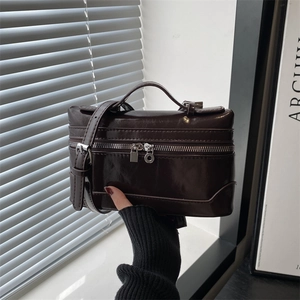 Women Minimalist PU Leather Crossbody Bag Fashion Solid Color Vanity Case Handbag With Adjustable Strap Daily Commuting Bag